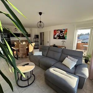  Appartement T3 Proche Plaine De L'ain France